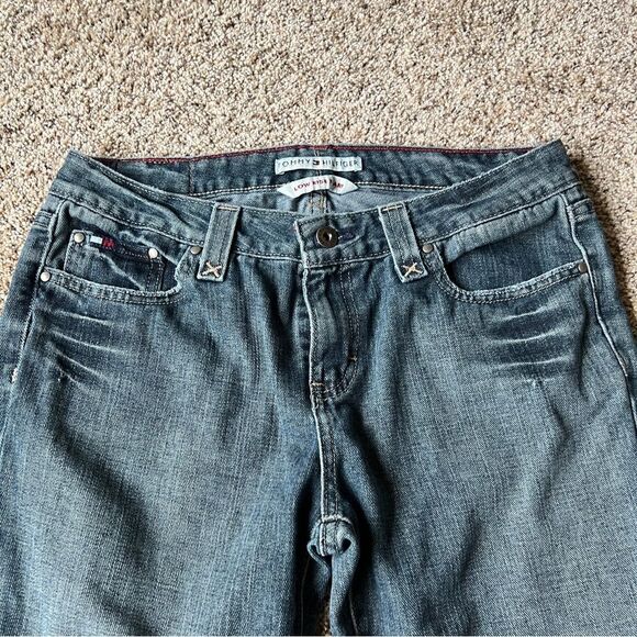 Tommy Hilfiger Medium Wash Low Rise Flare Jeans Size 8. Five pocket style. - Picture 5 of 8
